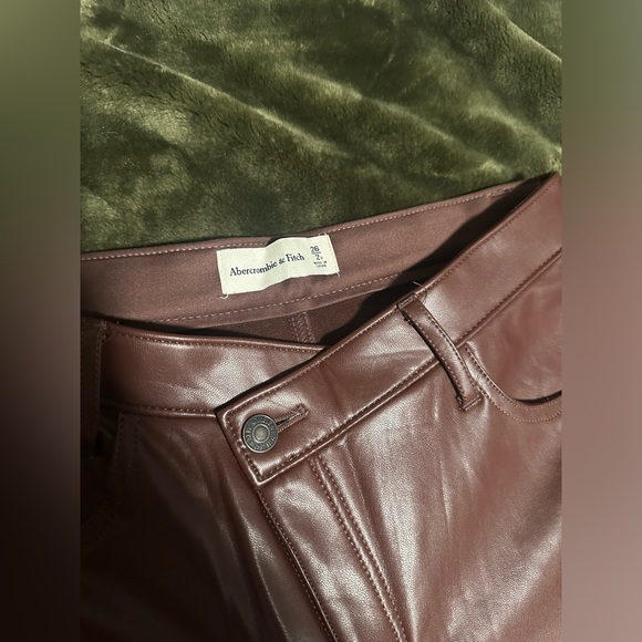 Abercrombie Vegan Leather cross-waist dad pants - Picture 2 of 5